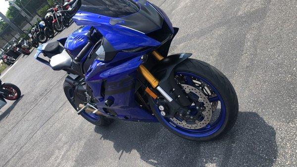 Delivery prep detailing Yamaha R6 Motorcycle