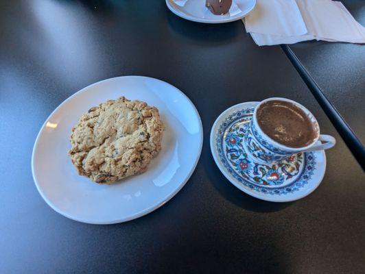 Oatmeal raisin cookie and Turkish coffee