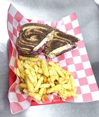 Reuben combo with fries