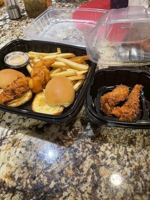 Chicken slider and chicken tender