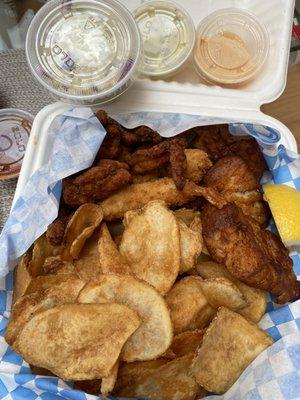 3 piece Captain's Platter with chips!