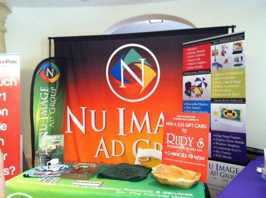 Tradeshow displays: Backdrops, table throws, feather flags, tabletop signage, retractables and more.