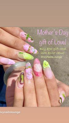 We offer $100 gift card for $90 and more discount for Mother's Day!