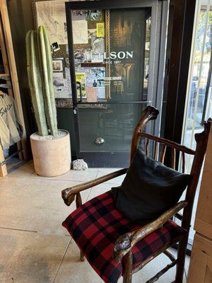 Filson has arrived in Los Angeles! What a great cozy and curated store for what every Angeleno needs!