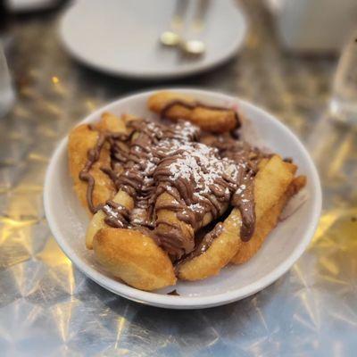 Feep fried pizza crust and nutella