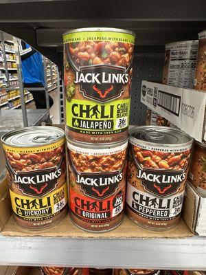 I have been eagerly waiting to see this chili on store shelves. My friend created this recipe for Jack Link!!!!