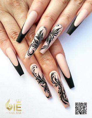 Amazing nail set for amazing and unique ladies