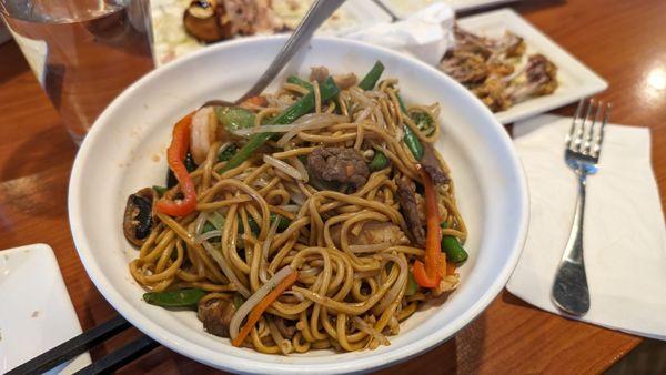 House chow mein