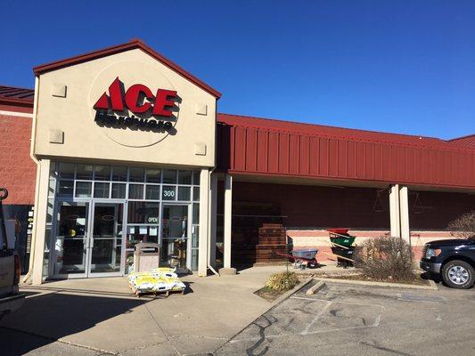 Oxford E&H Ace Hardware - Storefront