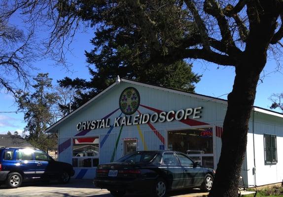 Front view of the shop, as visible from Highway 199.