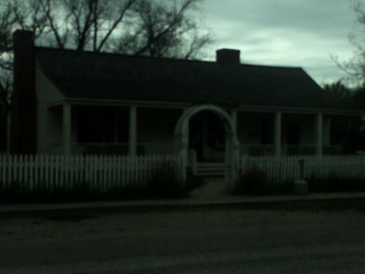 Building built in 1822.