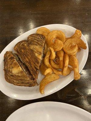 Patty melt and fries