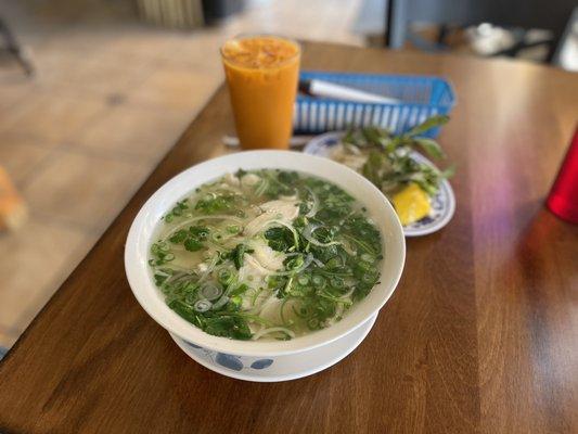 Pho Gä and D10. Thai Iced Tea