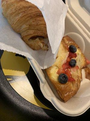 Ham & Gruyère croissant and fruit cream cheese tart