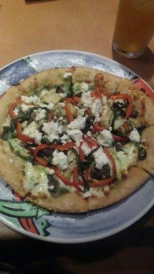 Small veggie pizza. Look at that crust though, it was so good!