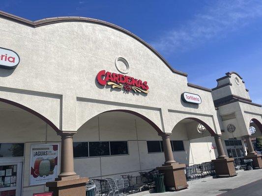 Cardenas Market located inside Bedford Plaza