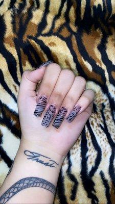 zebra/leopard nails