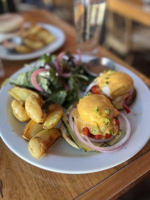 Veggie eggs Benedict