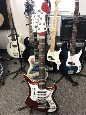 The holy grail of unique and desired guitars Teisco spectrum 4