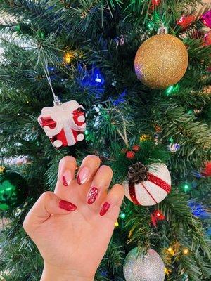 Perfect Christmas nails! Thank you Anh!!