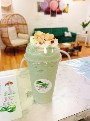 Pistachio Smoothie so good 24g of protein 250 calories, 13g of carbs, 5g of fiber & 21 vitamins and mineral Meal Replacement