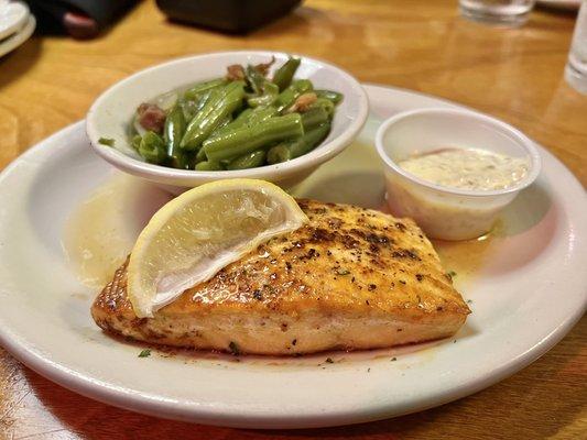 Salmon and green beans