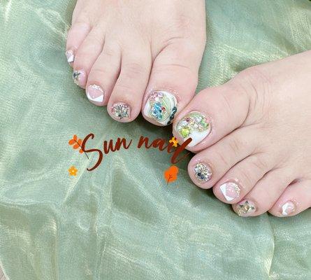 Gel pedicure