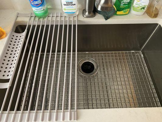 Drying mat And sink protector. Thank you