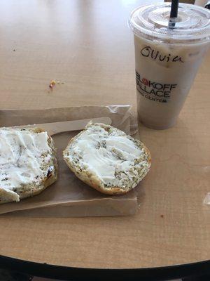 Pesto bagel and cream cheese with large chai tea latte