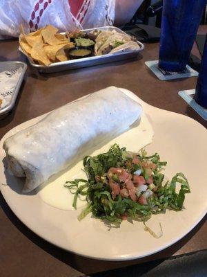 Wet burrito (shrimp and chicken)