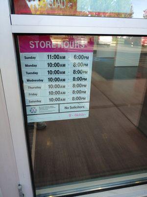 Store hours