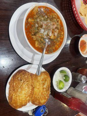 Menudo With the toast bread