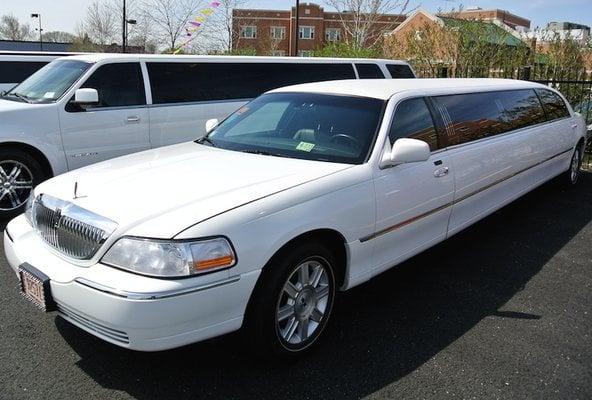 Stretch Limo up to 10pax