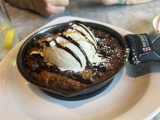 Chocolate Cookie with Gelato