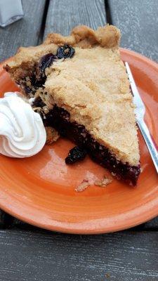 black raspberry pie