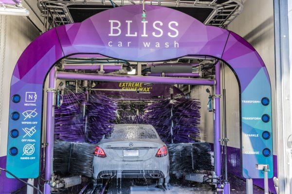 BLISS uses only 24 gallons of freshwater per wash