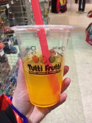 Pineapple juice tea with mango balls