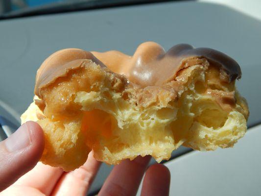 Approximate cross section of the maple French cruller.