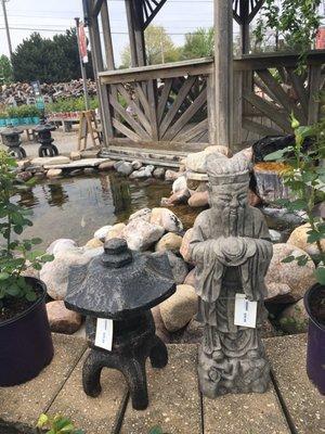 Fountains and figurines