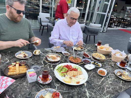 Turkish Tea Pot Turkish Breakfast Sucuklu Yumurta