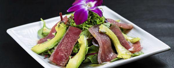 Seared tuna salad