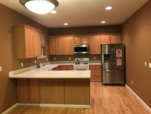 Kitchen cabinets, prior to be painted.