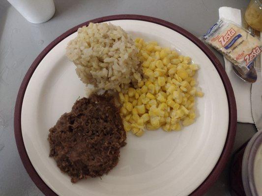 Wasn't sure what this was supposed to be. A pile of shredded mystery meat, corn and plain rice.