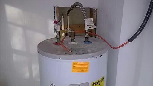 Greenville SC hot water heaters/tanks installed with Gotchaplumber, http://www.gotchaplumber.com