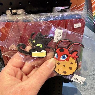 Plagg & Tikki magnets.