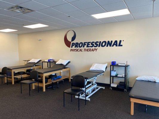 Professional Physical Therapy Dracut Interior 2