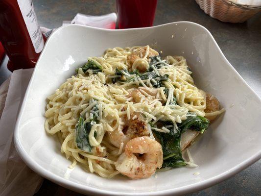 Shrimp & Spinach Alfredo Pasta - lots of shrimp & sauce, generous portion and DELICIOUS!!!  Very reasonable price!!  Two thumbs up!!