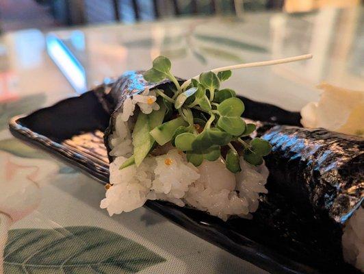 Scallop Handroll