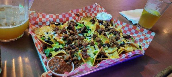 Steak nachos