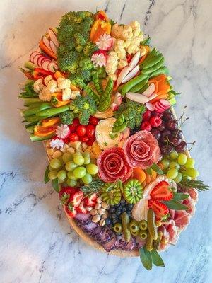 Half crudites and half large board